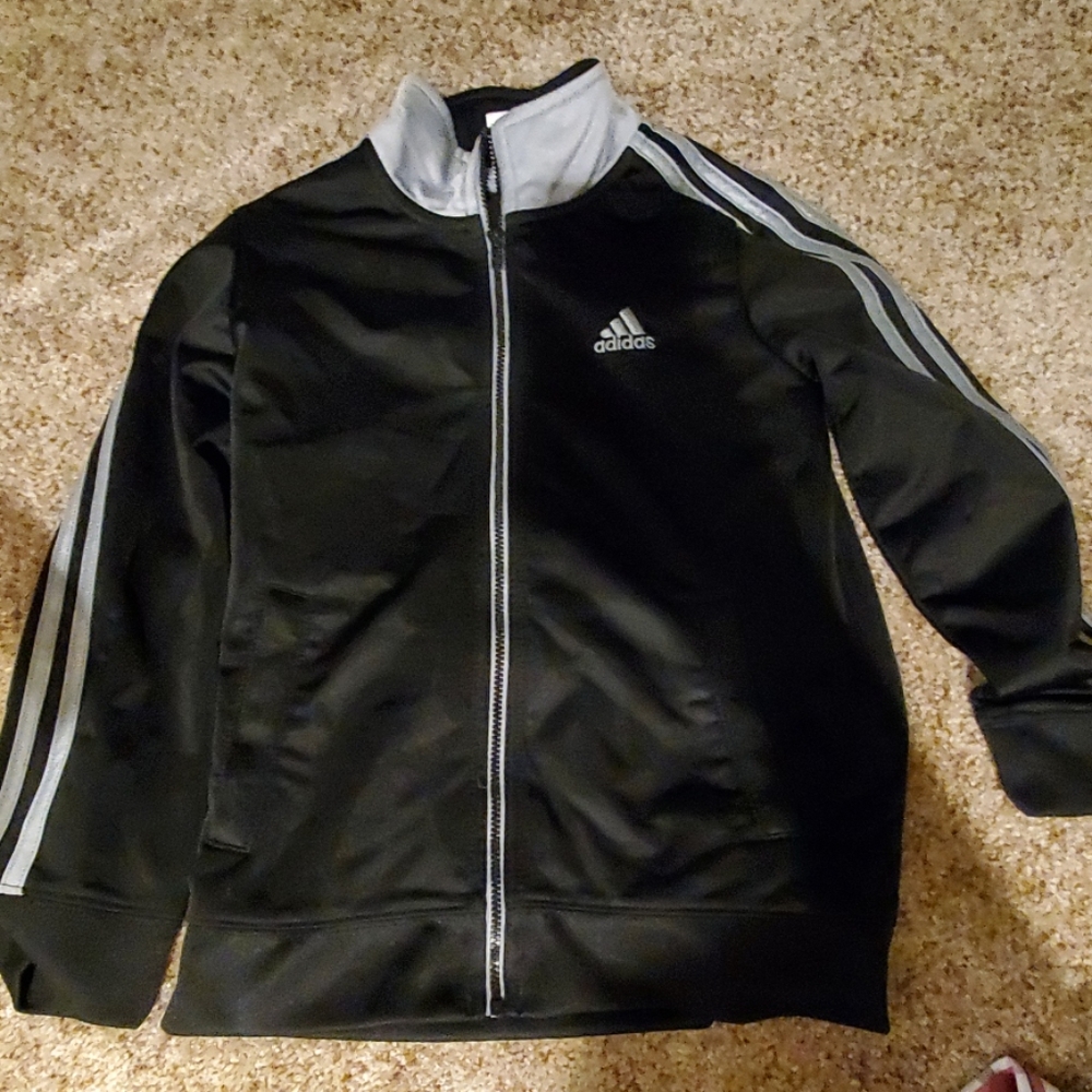 Adiddas sweatshirt